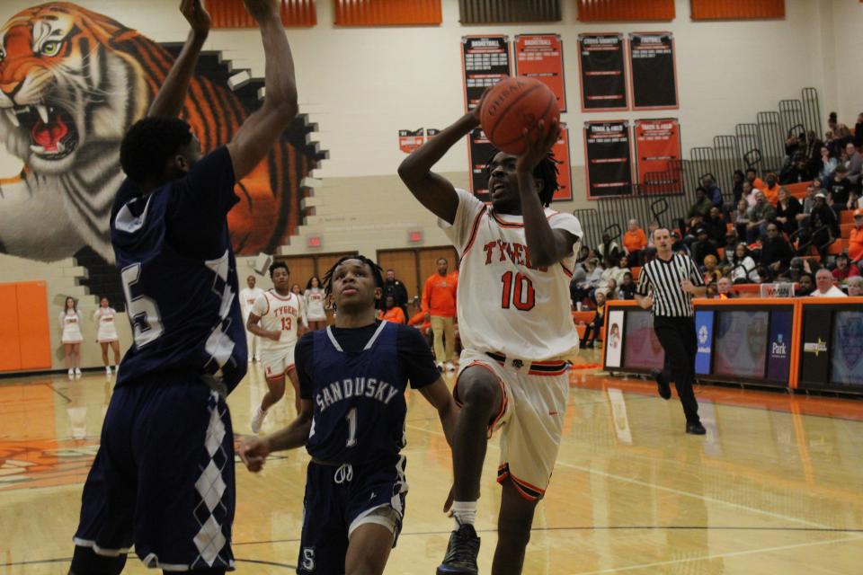 Mansfield Senior's Ja'Ontay O'Bryant was a key performer for the Tygers.