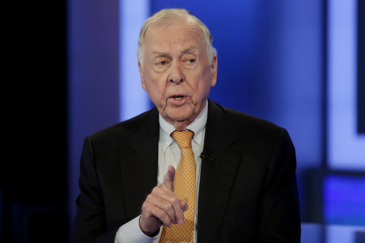 Oil tycoon T. Boone Pickens dead at 91