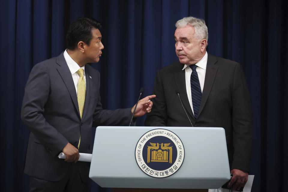 South Korea’s deputy national security director, Kim Tae-hyo, left, and U.S. National Security Council Coordinator for Indo-Pacific Affairs Kurt Campbell attend a news conference at the Presidential Office in Seoul, South Korea, Tuesday, July 18, 2023. A bilateral consulting group of South Korean and U.S. officials met Tuesday in Seoul to discuss strengthening their nations’ deterrence capabilities against North Korea’s evolving nuclear threats. (Kim Hong-Ji/Pool Photo via AP)