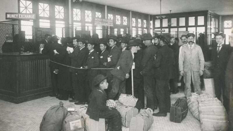 Immigrants at Ellis Island, 1910