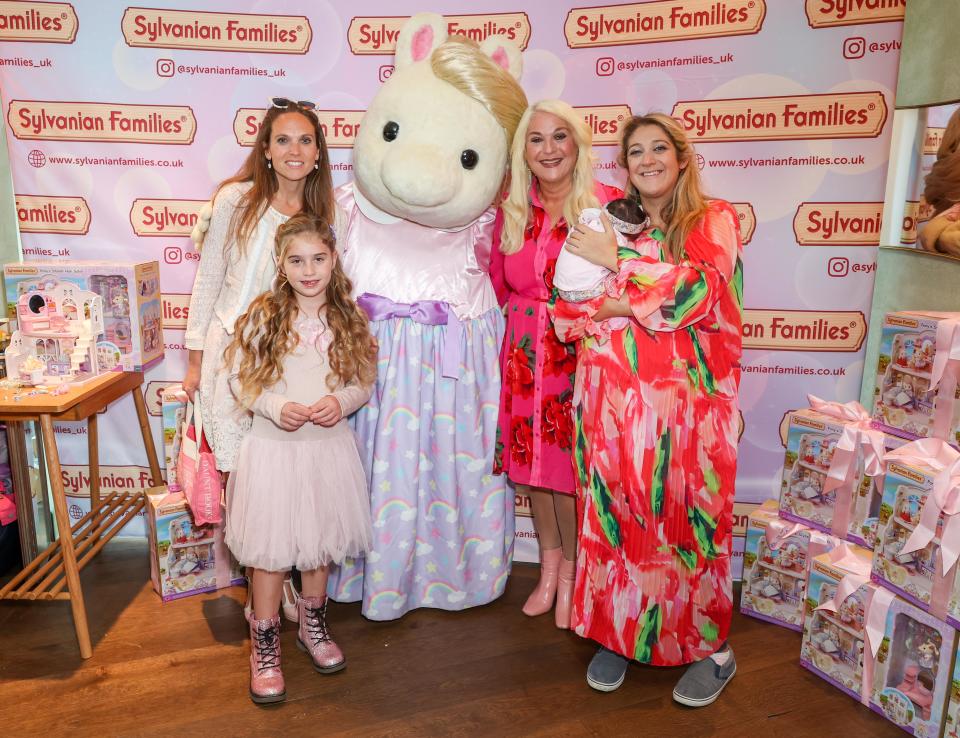 Vanessa Feltz with daughter Allegra and Saskia at the launch of the Sylanian Families Pony Stylish Hair Salon at The Linnaean Hotel on September 25, 2022 in London, England. (Photo by David M. Benett/Dave Benett/Getty Images)