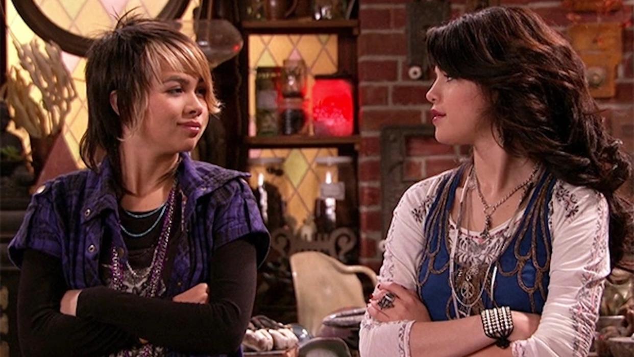  Hayley Kiyoko and Selena Gomez as Stevie and Alex in Wizards of Waverly place 