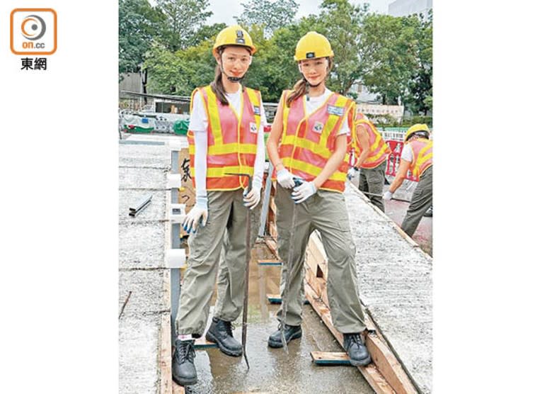 林鈺洧（左）與梁允瑜於地盤工作多日，體能大大增強。