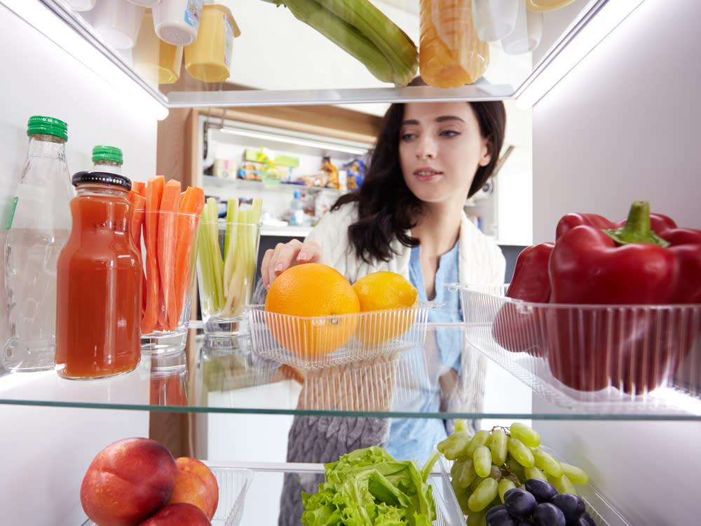 Nicht alles gehört in den Kühlschrank. (Bild: lenetstan/Shutterstock.com)
