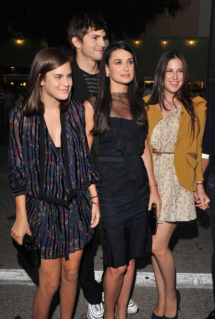 House Bunny LA Premiere 2008 Tallulah Willis Demi Moore Ashton Kutcher Scout Willis