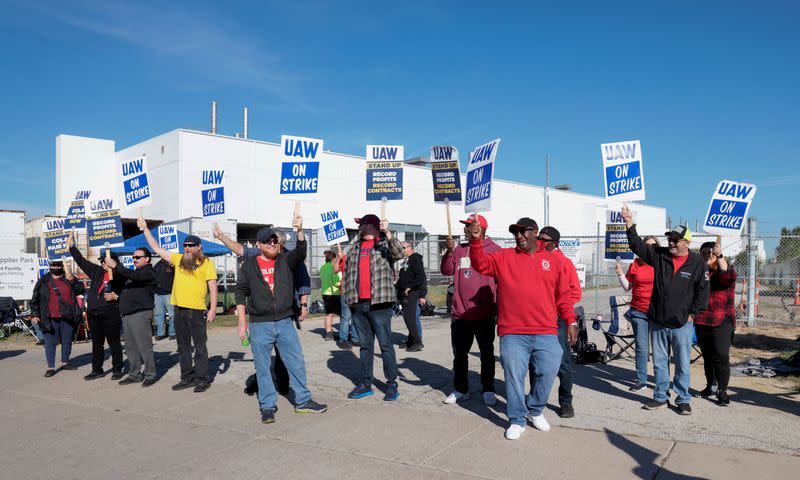 UAW strike continues, in Toledo, Ohio