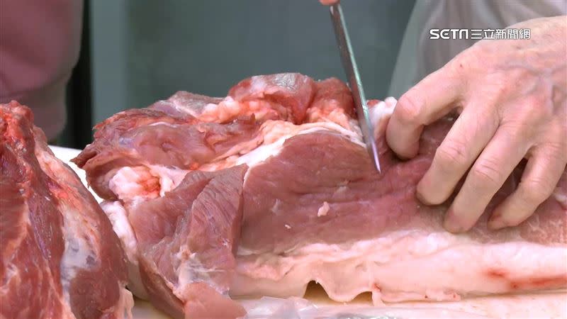 傳統市場的豬肉買氣回穩，不受台糖瘦肉事件的影響。
