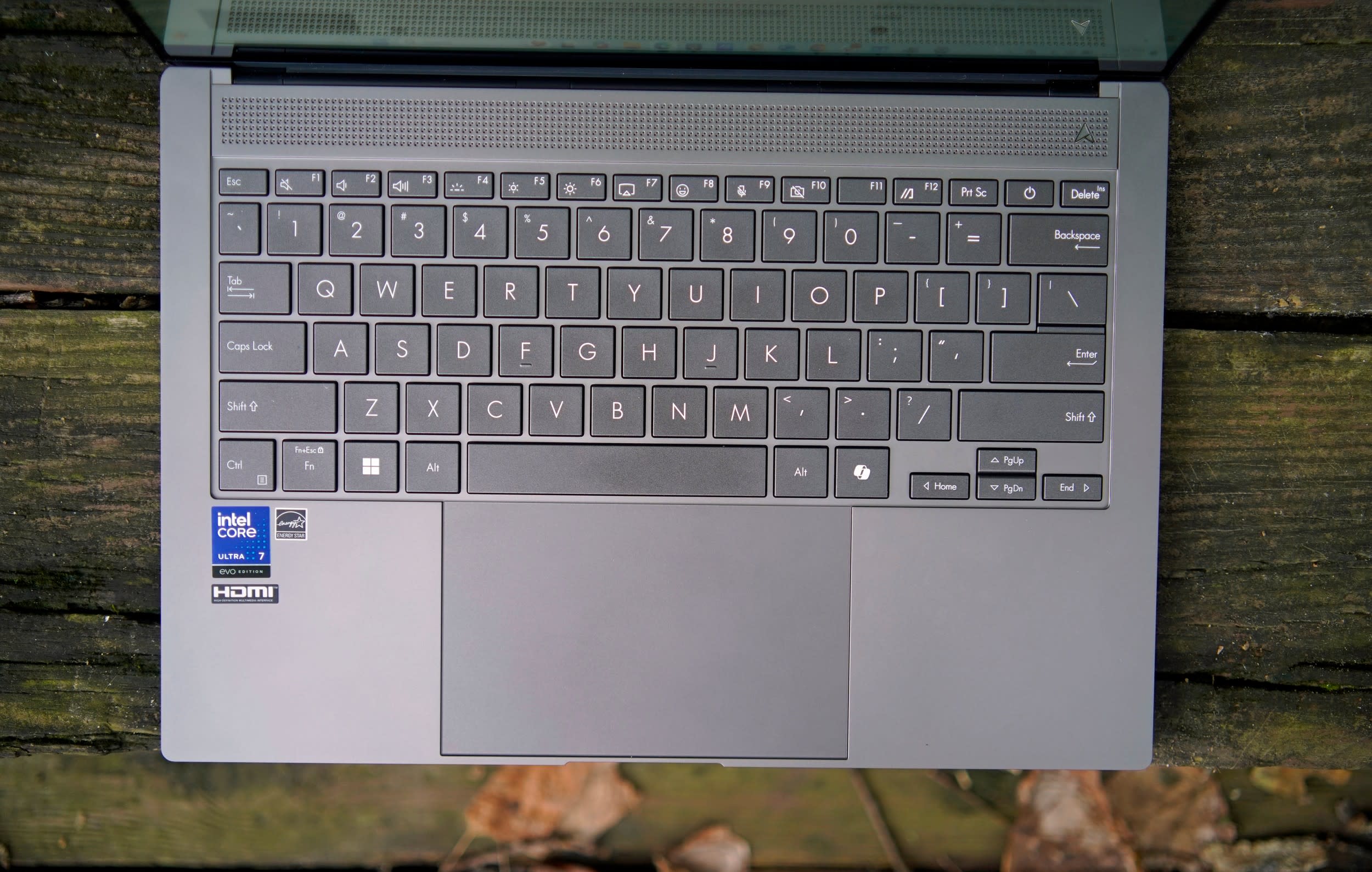 Teclado ASUS Zenbook S 14 (2024).