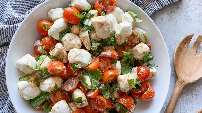 cherry tomato caprese salad