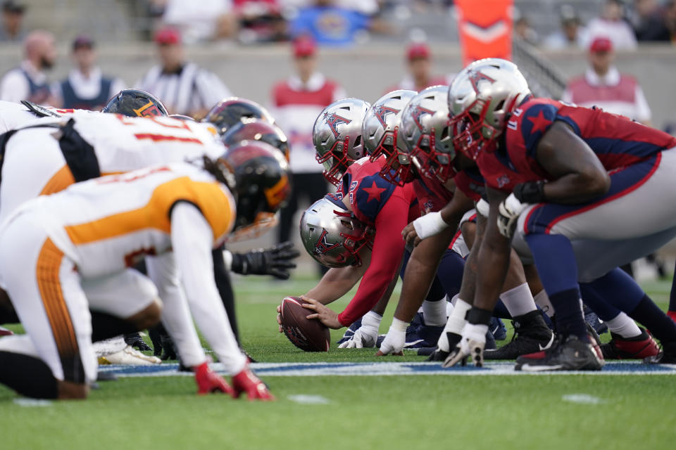 Houston Roughnecks line of scrimmage against the Los Angeles Wildcats during an XFL football game, Saturday, Feb. 8, 2020, in Houston. (AP Photo/Matt Patterson)