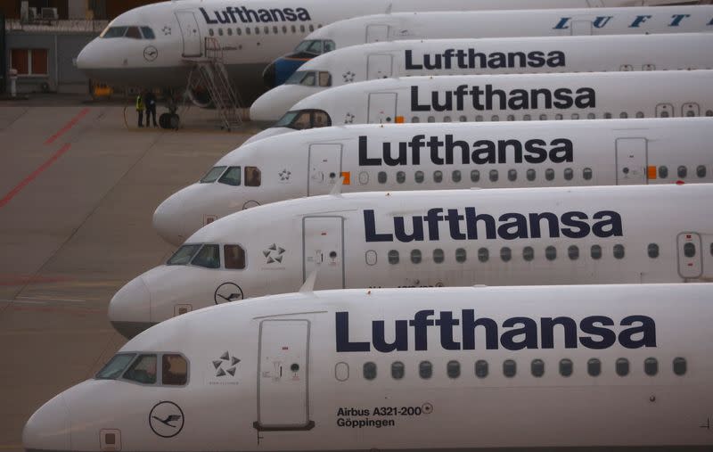 Lufthansa pilots on strike at Frankfurt airport