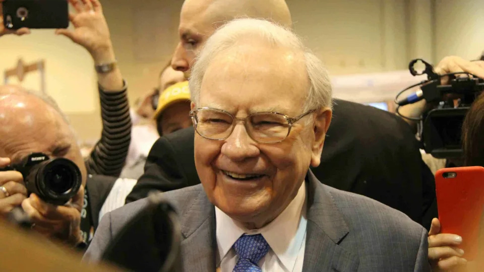 Can Berkshire Hathaway grow book value per share by over 10%?