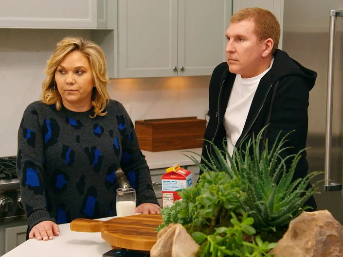 Julie Chrisley (left) and Todd Chrisley on season 8 of "Chrisley Knows Best."