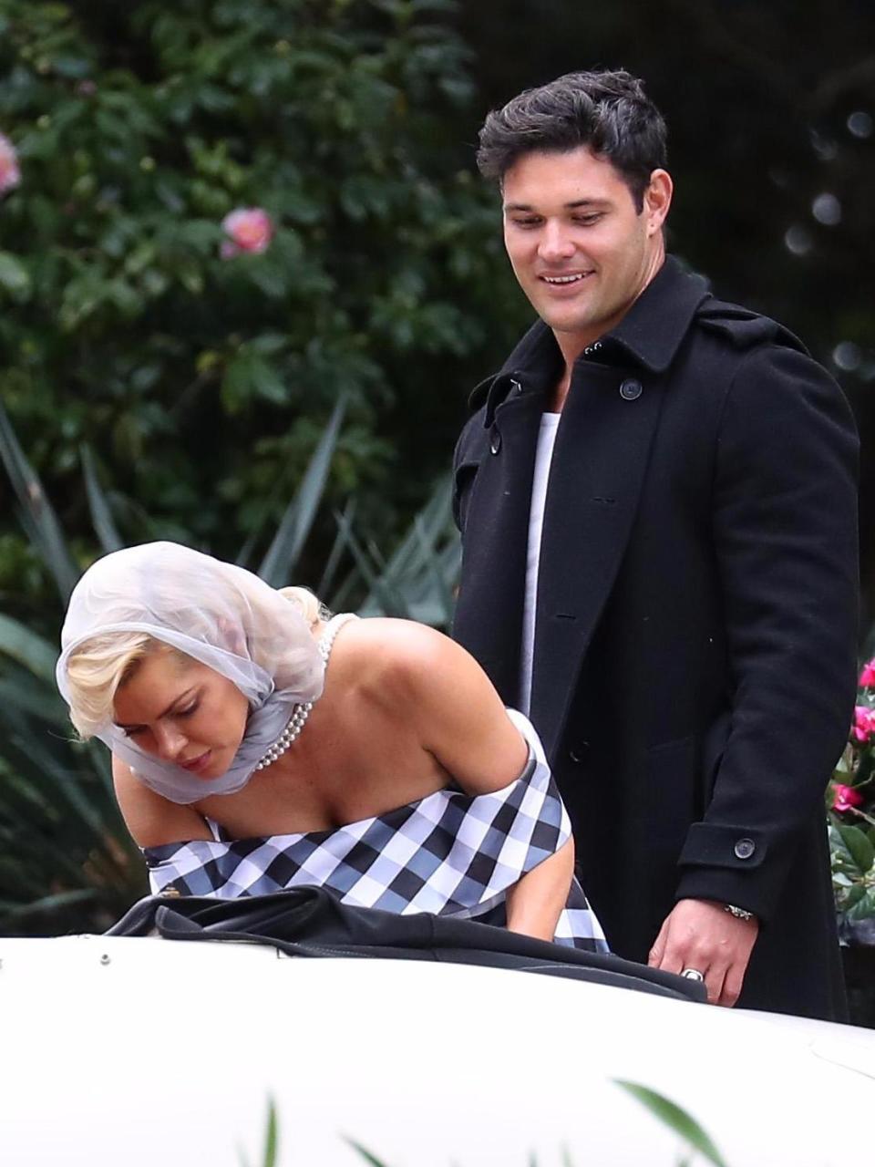 Sophie Monk's wardrobe malfunction on set of Bachelorette