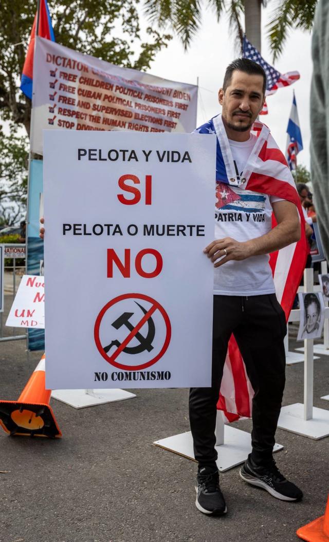 Photo Gallery: Activists at the WBC game between Cuba and USA