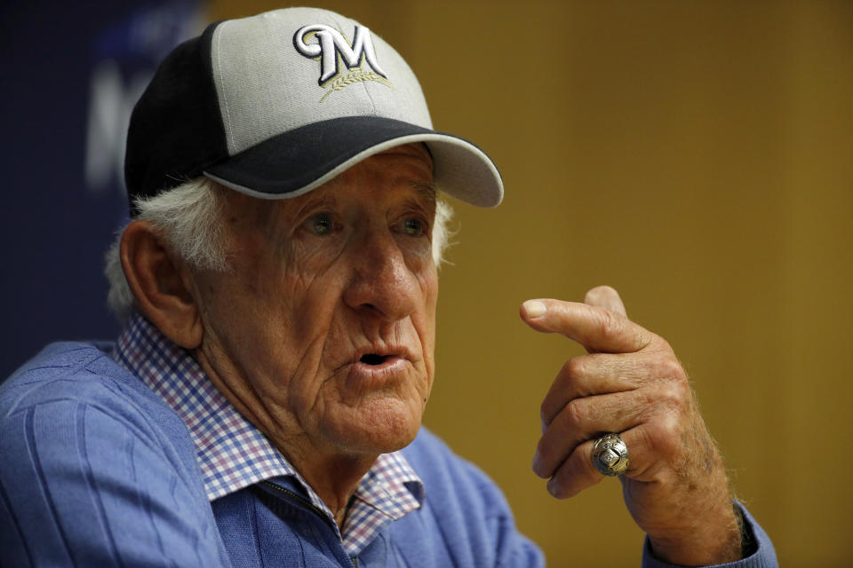 Milwaukee Brewers sportscaster Bob Uecker speaks at a news conference before Game 1 of the National League Championship Series baseball game between the Milwaukee Brewers and the Los Angeles Dodgers Friday, Oct. 12, 2018, in Milwaukee. (AP Photo/Charlie Riedel)