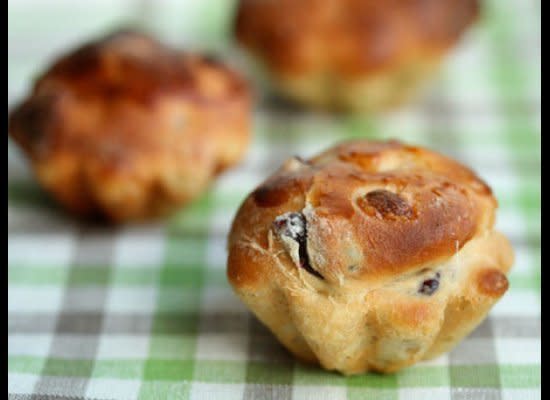 These mini brioche are so cute! They're studded with white chocolate and dried cranberries, making them ideal for breakfast of for a tea-time snack. This recipe is made with whole-wheat flour and skim milk for a lighter version of the classic.    <strong>Get the <a href="http://www.huffingtonpost.com/2011/10/27/christmas-morning-brioche_n_1060824.html" target="_hplink">Mini Brioche</a> recipe</strong>