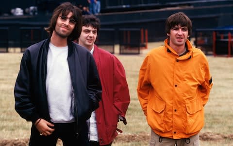 Paul Guigsy McGuigan, Liam and Noel backstage