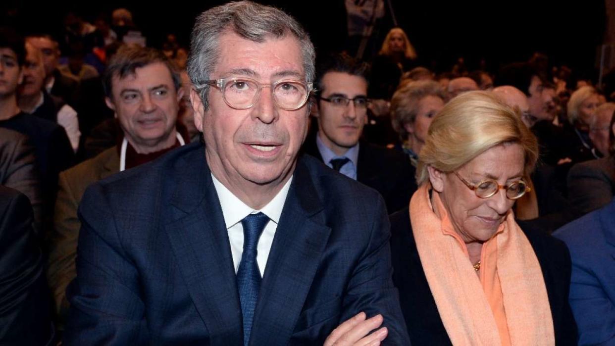 Patrick et Isabelle Balkany, lors d’un meeting des Républicains à Issy-les-Moulineaux, le 9 décembre 2015.