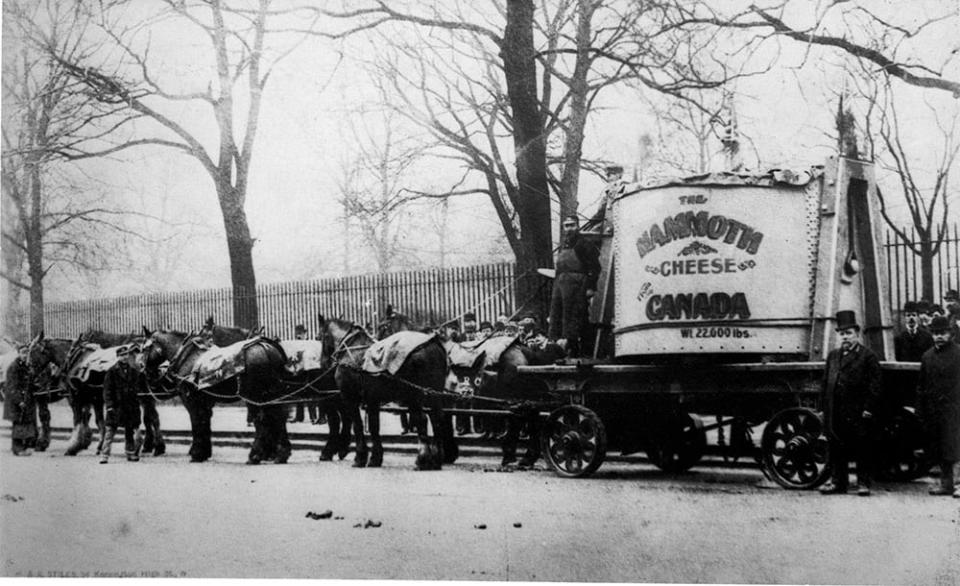 The Mammoth Cheese leaves Perth, Ont., en route to the World's Columbian Exposition in Chicago in 1893.