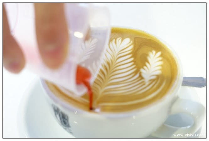 [台北 美食]Milkglider Latteartist Unity~咖啡拉花冠軍駐店&教學