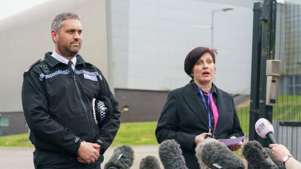 South Yorkshire Police Assistant Ch Con Dan Thorpe and head teacher Victoria Hall