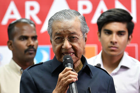 Malaysia's newly elected Prime Minister Mahathir Mohamad attends a news conference in Menara Yayasan Selangor, Pataling Jaya, Malaysia May 12, 2018. REUTERS/Stringer