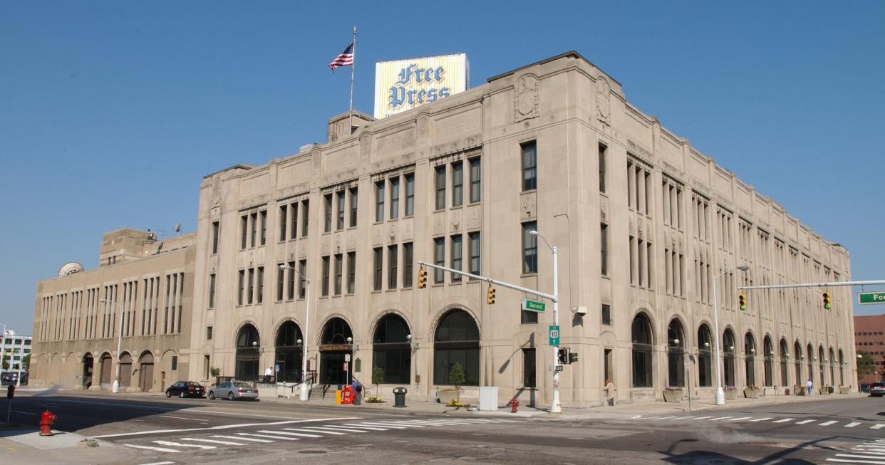 Exterior photo of the former Detroit News building at 615 W Lafayette Blvd. The Detroit Free Press shared the same building and its entrance was at 600 West Fort Street (opposite side). The Free Press logo, however, is shown on the roof.