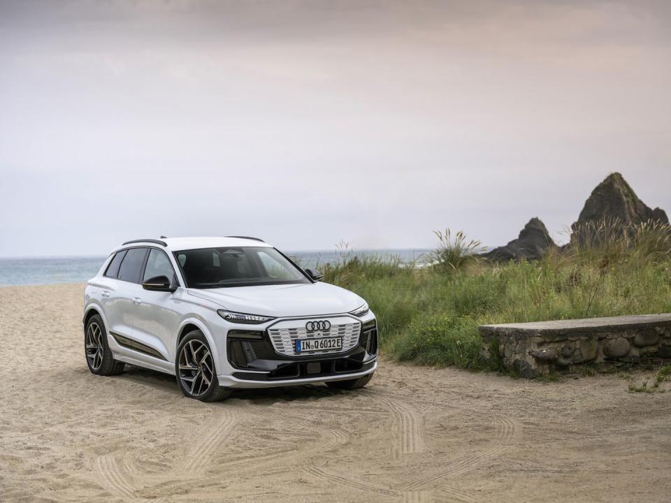 2025 audi sq6 etron