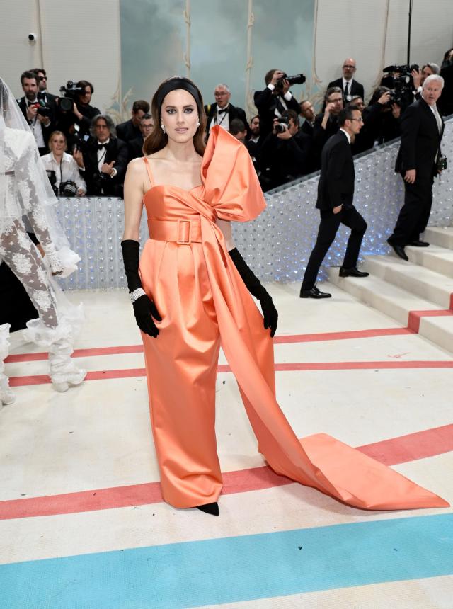 Eileen Gu Wore Carolina Herrera @ Met Gala 2021