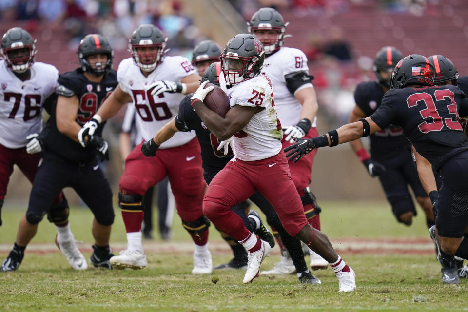 Washington State running back Nakia Watson (25) runs for a 41-yard touchdown against Stanford during the first half of an NCAA college football game in Stanford, Calif., Saturday, Nov. 5, 2022. (AP Photo/Godofredo A. Vásquez)