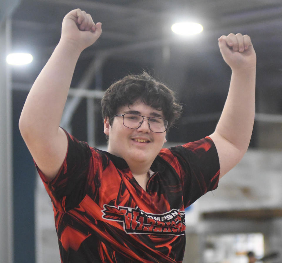 Bodie Bubel celebrates after rolling a 300 on the first day of the AHSAA 6A-7A state championship on Thursday, Jan. 27, 2022, in Gadsden, Alabama