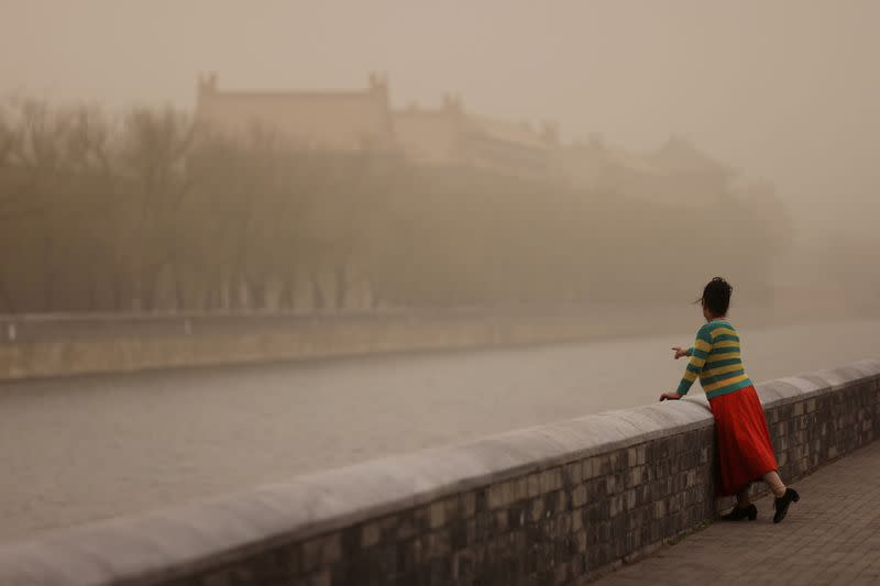 FILE PHOTO: Sandstorm in Beijing