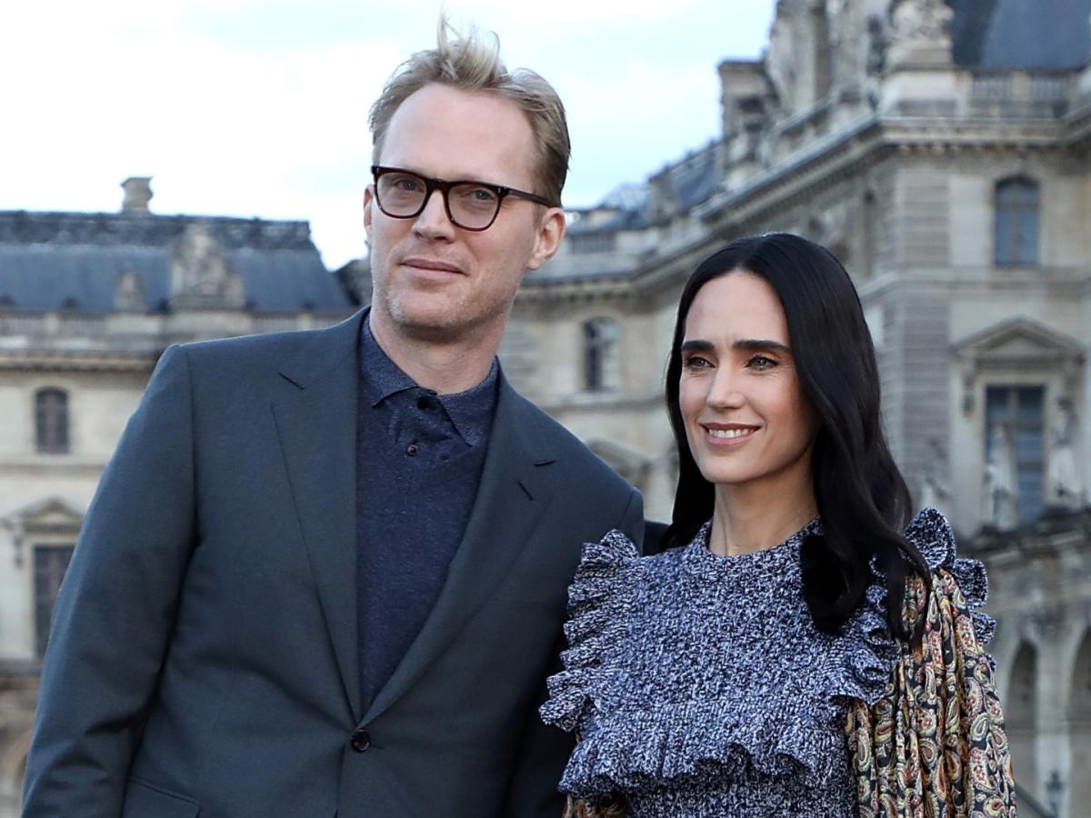 Fans Are Losing It Over This Super-Rare PDA Moment Between Jennifer Connelly  & Paul Bettany