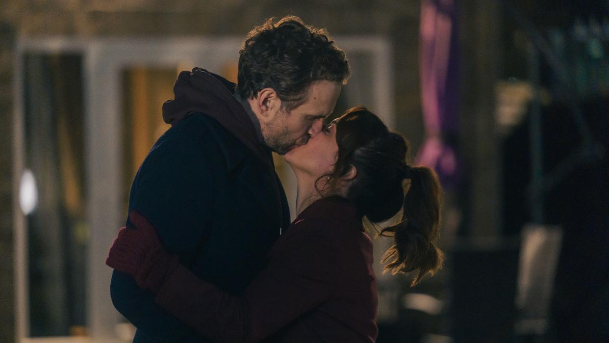  Rafe Spall and Esther Smith kiss in Trying season 3. 