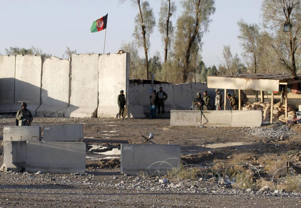 Deadly Taliban attack on airport in Kandahar, Afghanistan