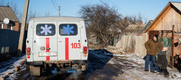 08/04/2022 Ambulancia en Ucrania.  La Organización Mundial de la Salud (OMS) ha verificado 108 incidentes de ataques a la atención de la salud en Ucrania, 73 personas han fallecido y 51 han resultado heridas en los ataques desde el inicio de la guerra.  POLITICA ESPAÑA EUROPA MADRID SALUD © OMS / BLINK MEDIA - BRENDAN HOFFMAN