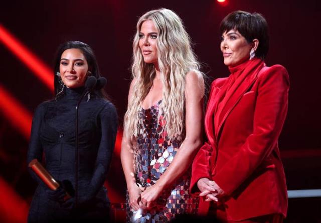 The Internet Reminds Khloé Kardashian How She Treated Jordyn Woods After  She Says How 'Hurtful' It Is to Blame Women For Men Cheating