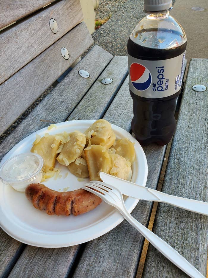 Canada school lunch