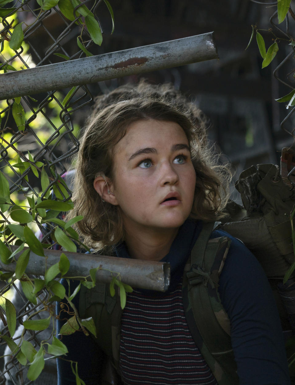 En esta imagen difundida por Paramount Pictures, Millicent Simmonds en una escena de "A Quiet Place Part II". (Jonny Cournoyer/Paramount Pictures vía AP)