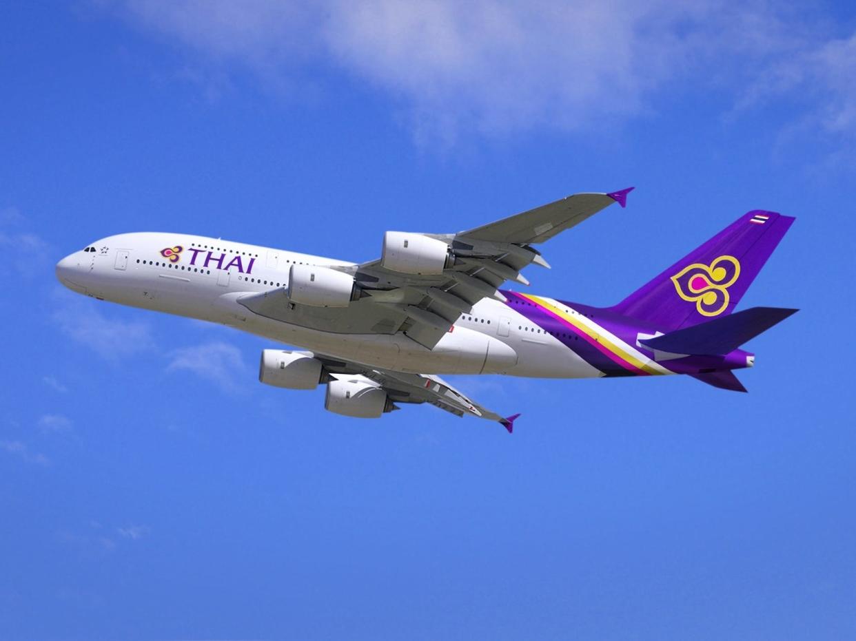 Thai Airways Airbus A380 800_002_size_l