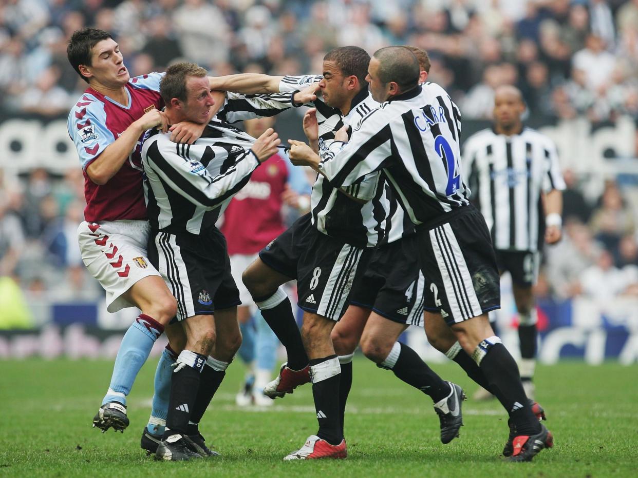 Lee Bowyer, second left, and Kieron Dyer come to blows: Getty