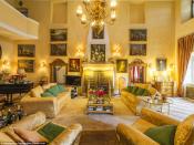 <p>Living rooms don’t get much more lavish than this. (Concierge Auctions) </p>