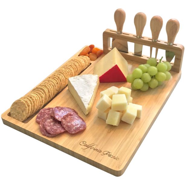 Charcuterie tray. (Photo: Walmart)