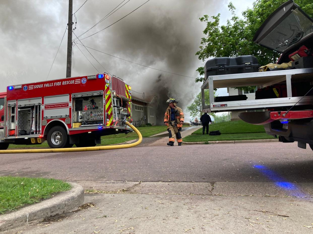 A structure fire was reported at an unattached garage behind a home at the 1700 block of W. 9th Street.