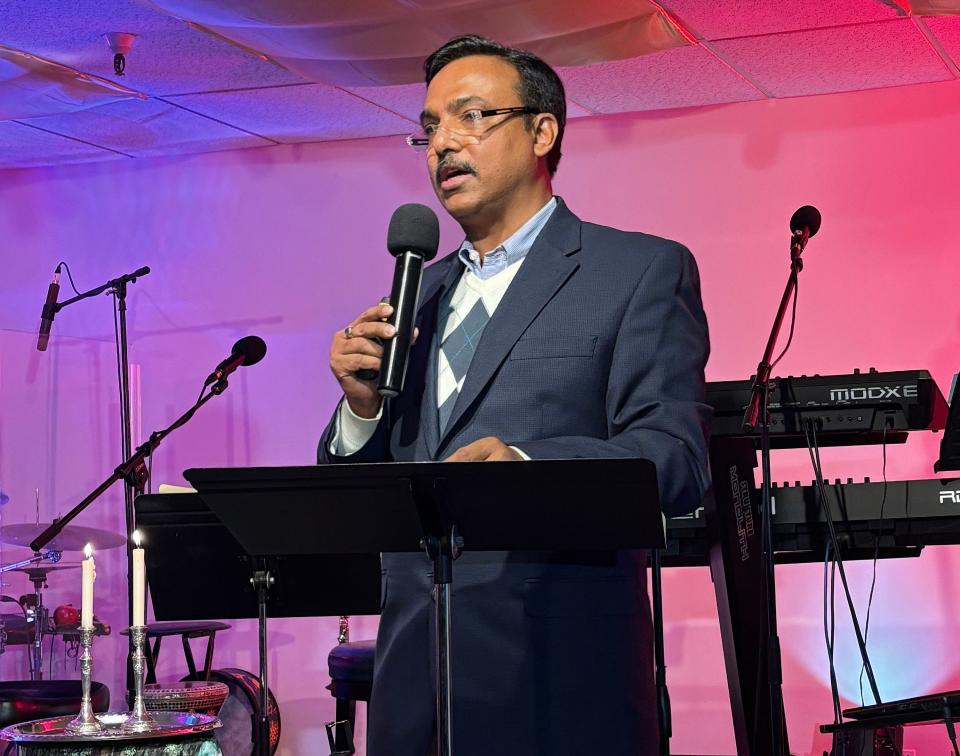 The House of Prayers for All Peoples invited business professor Promothesh Chatterjee to give a lecture on Hindu teachings during the music-filled Kabbalat Shabbat service on Friday, Feb. 9, 2024. | Gitanjali Poonia , Deseret News