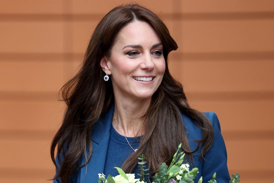 <p>Chris Jackson/Getty Images</p> Kate Middleton opens Evelina London Children
