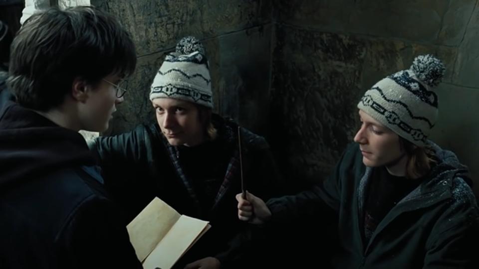 Fred And George Give Harry The Marauder's Map In Prisoner Of Azkaban