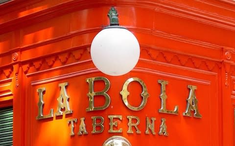 La Bola tavern, Madrid