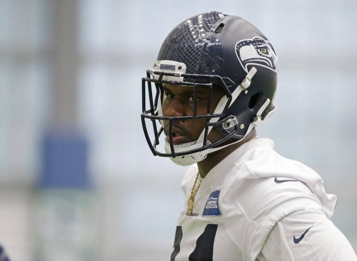 Defensive tackle Malik McDowell, the Seattle Seahawks’ top draft pick, watches a drill during NFL football rookie minicamp, Friday, May 12, 2017, in Seattle. (AP Photo/Ted S. Warren)